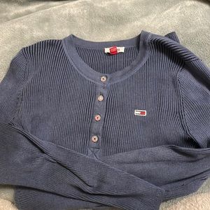 tommy jeans buttoned sweater